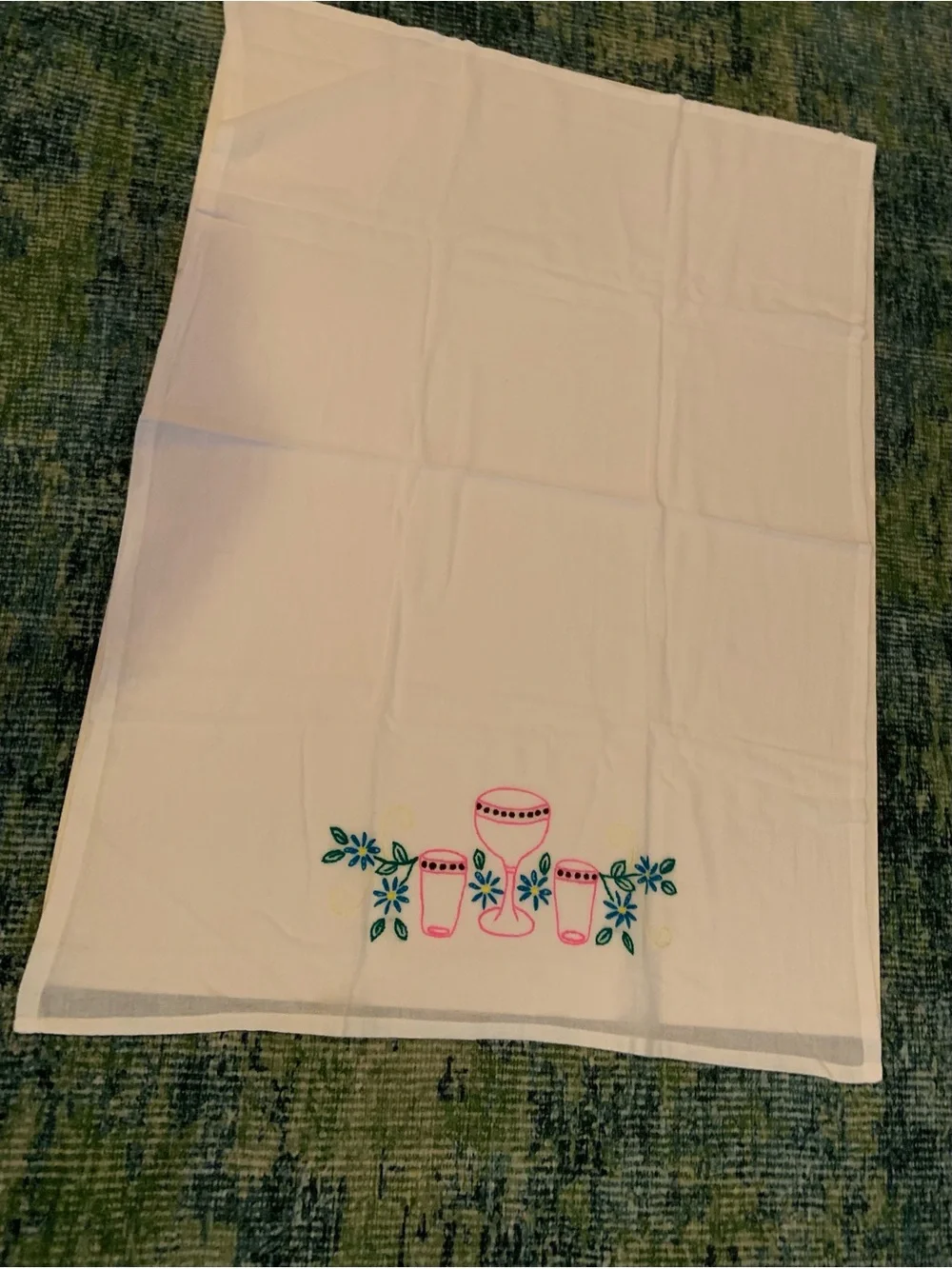 Vintage Hand Embroidered Kitchen Towels Set Of 4
